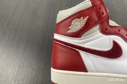 Resilient High Newstalgia Chenille Jordan DJ4891-061 1 OG 185 0712